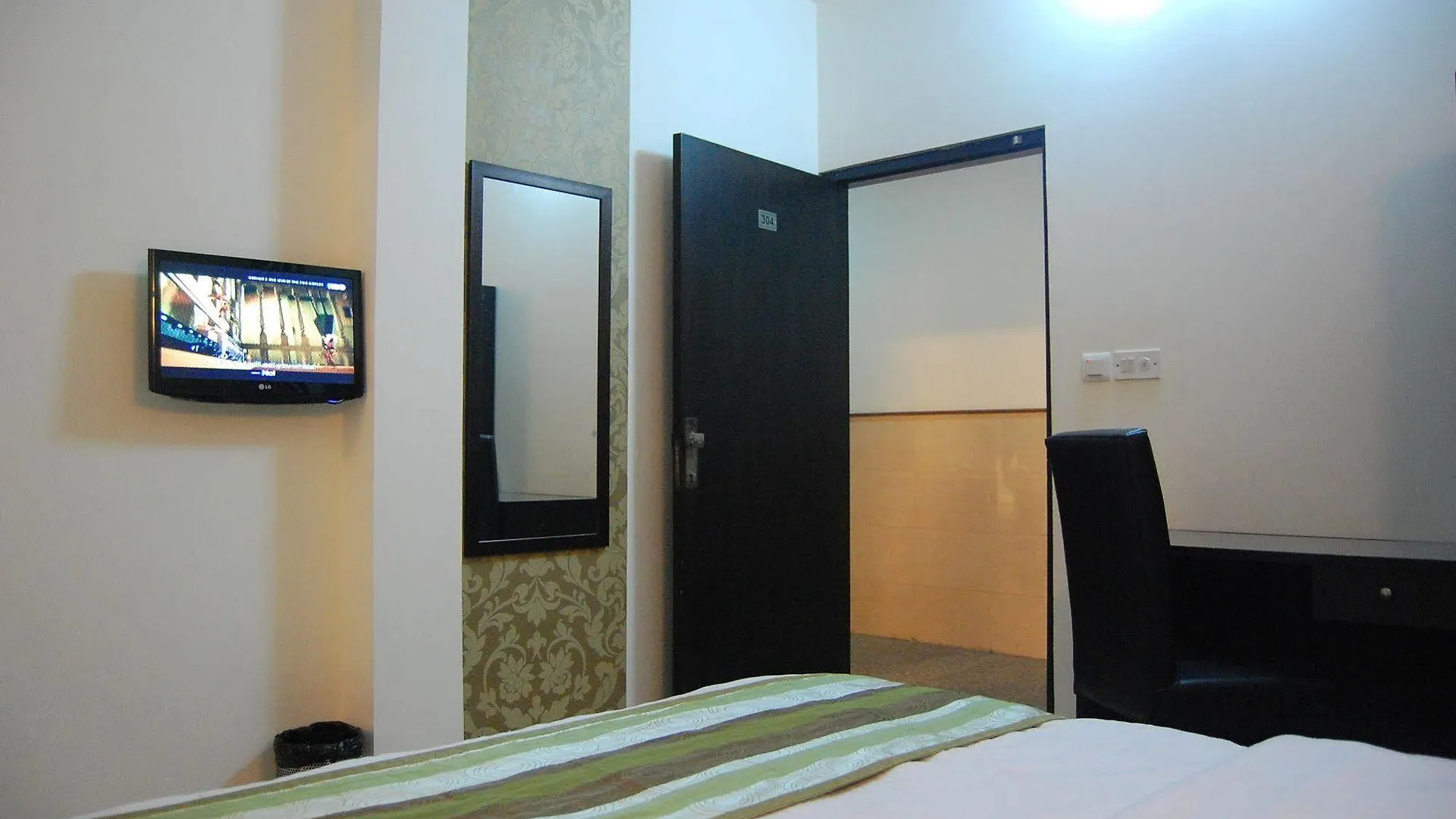 Hotel Delhi Aerocity, Nh 48 New Delhi